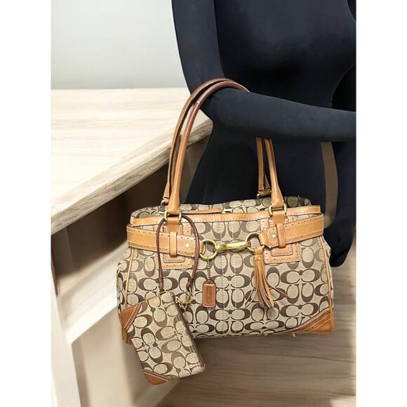 Y2K Coach 10508 Hampton Signature Satchel Bag & Wristlet - Picture 9 of 16